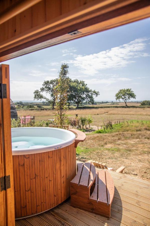 Barnhorn Glamping Villa Hooe Buitenkant foto