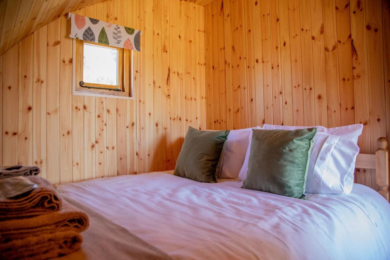 Barnhorn Glamping Villa Hooe Buitenkant foto