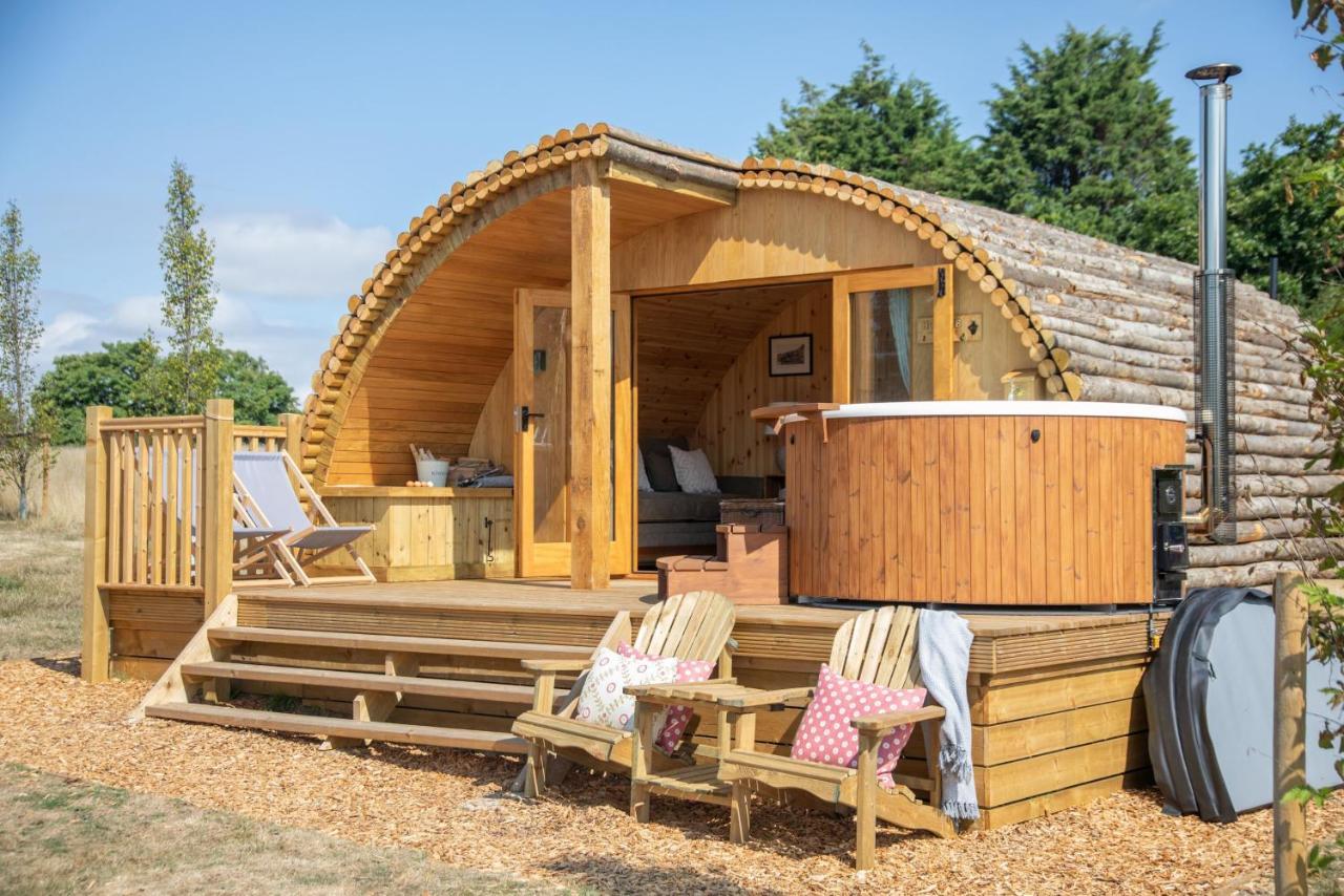 Barnhorn Glamping Villa Hooe Buitenkant foto