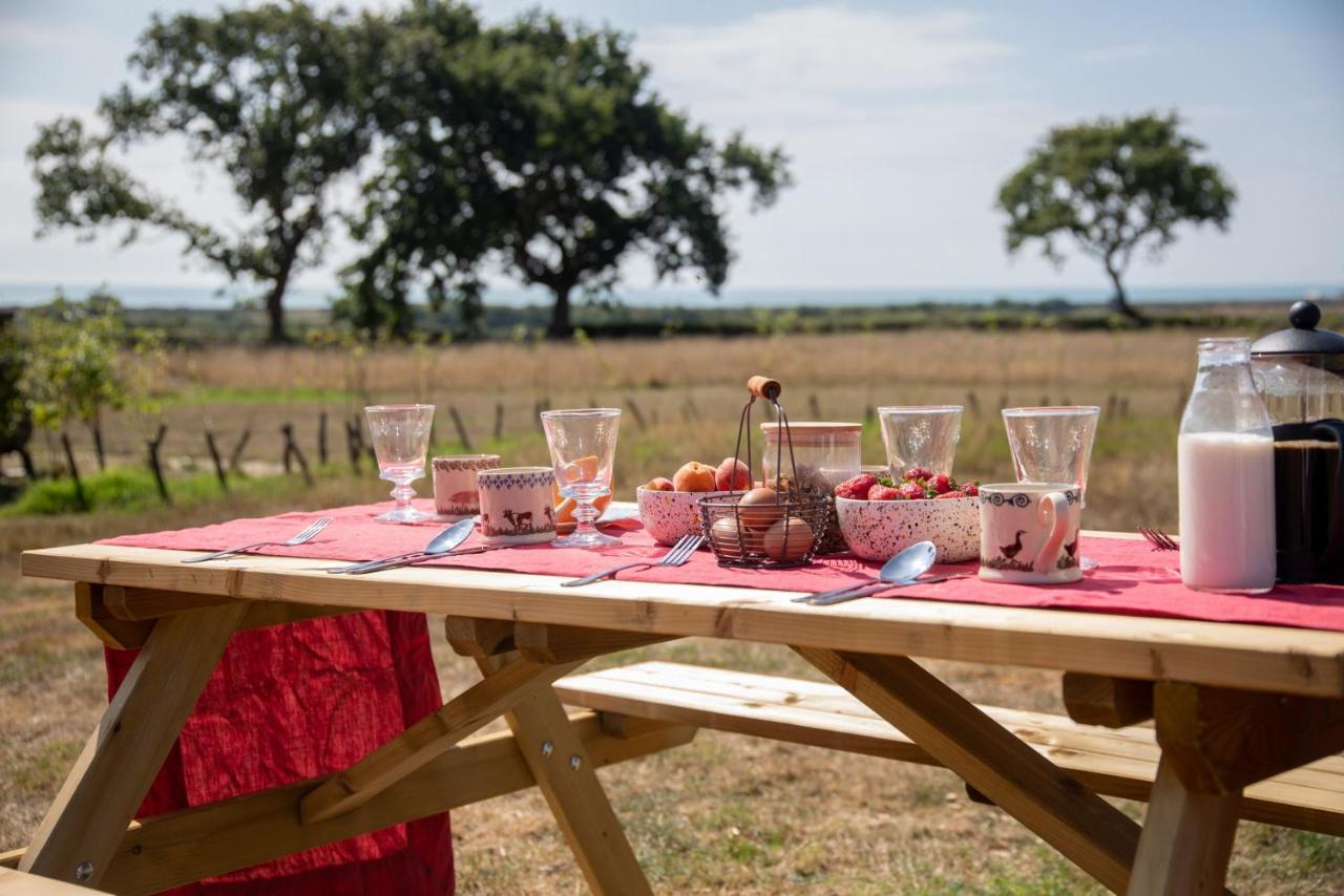 Barnhorn Glamping Villa Hooe Buitenkant foto