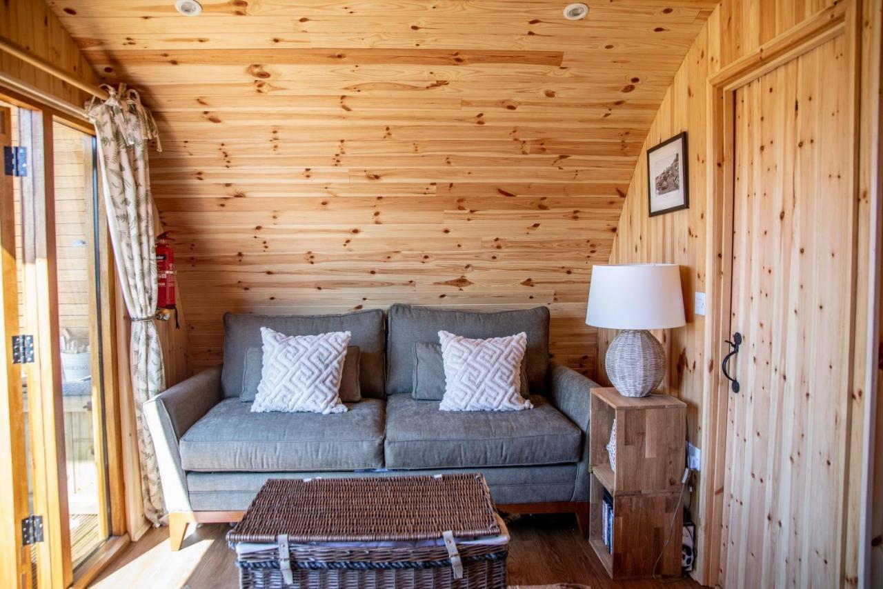 Barnhorn Glamping Villa Hooe Buitenkant foto